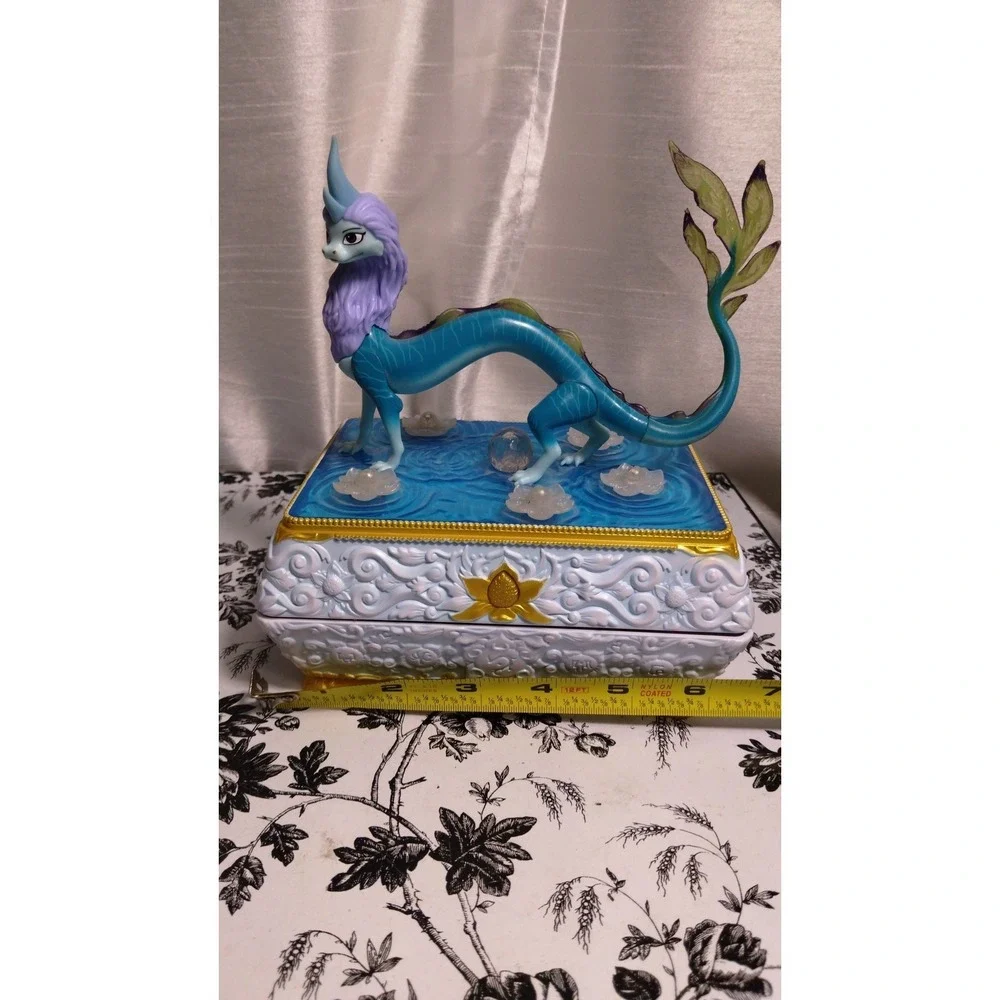 Disney Raya and the last dragon SiSu Dragón Chest Jewelry Box with relaxing song